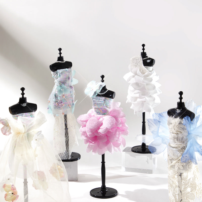 Vakarinių suknelių kūrybos rinkinys